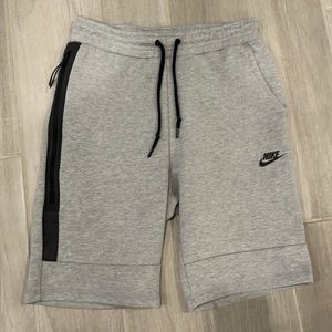 Nike tech fleece shorts
